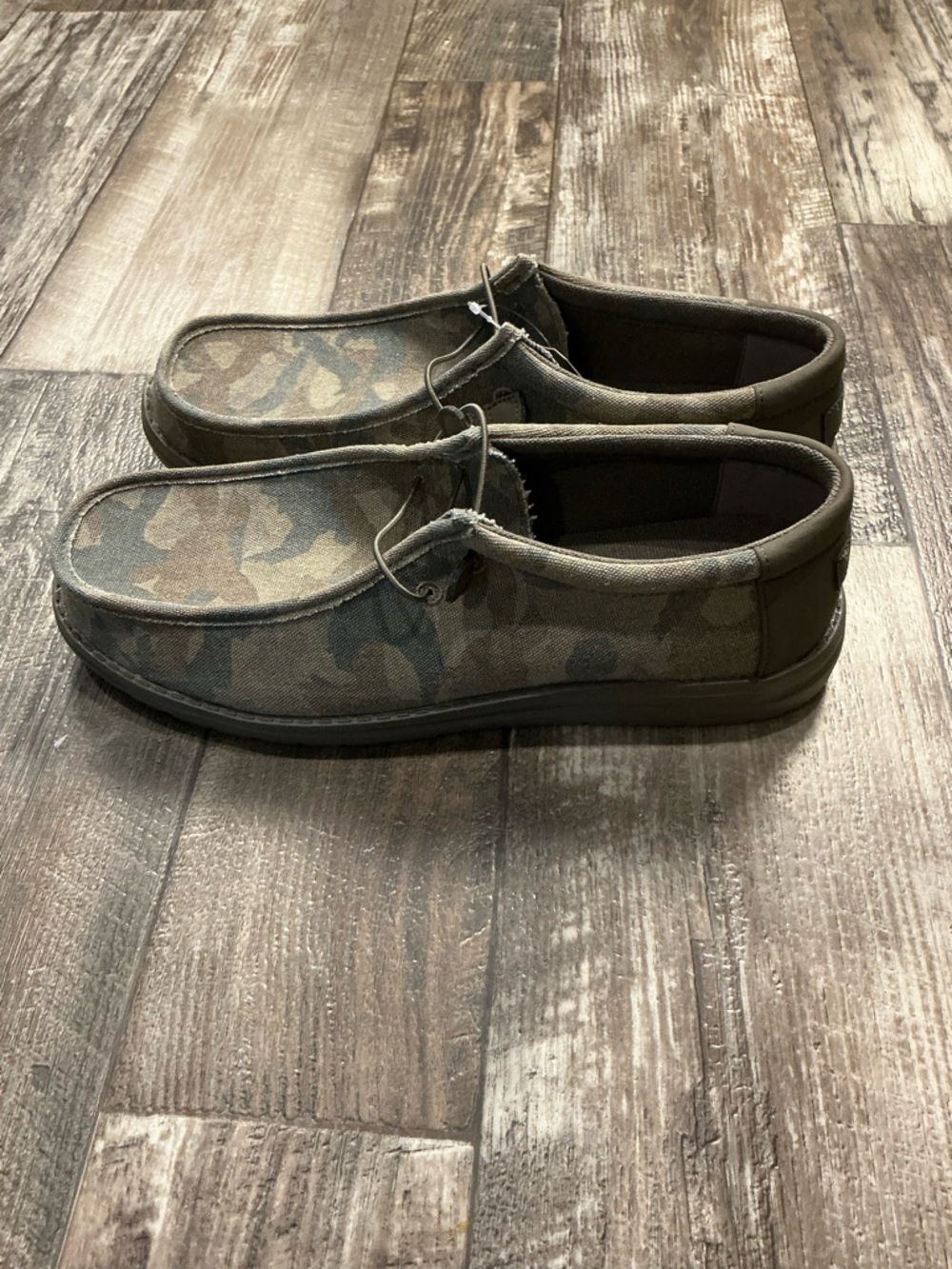 Men's Camouflage Slip-On Loafers - Brown Camo - Picture 7 of 10